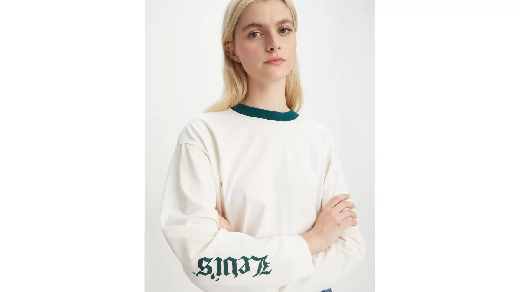 Best Reese Graphic Cropped Sweater Met Lange Mouwen Dames Truien & Sweaters